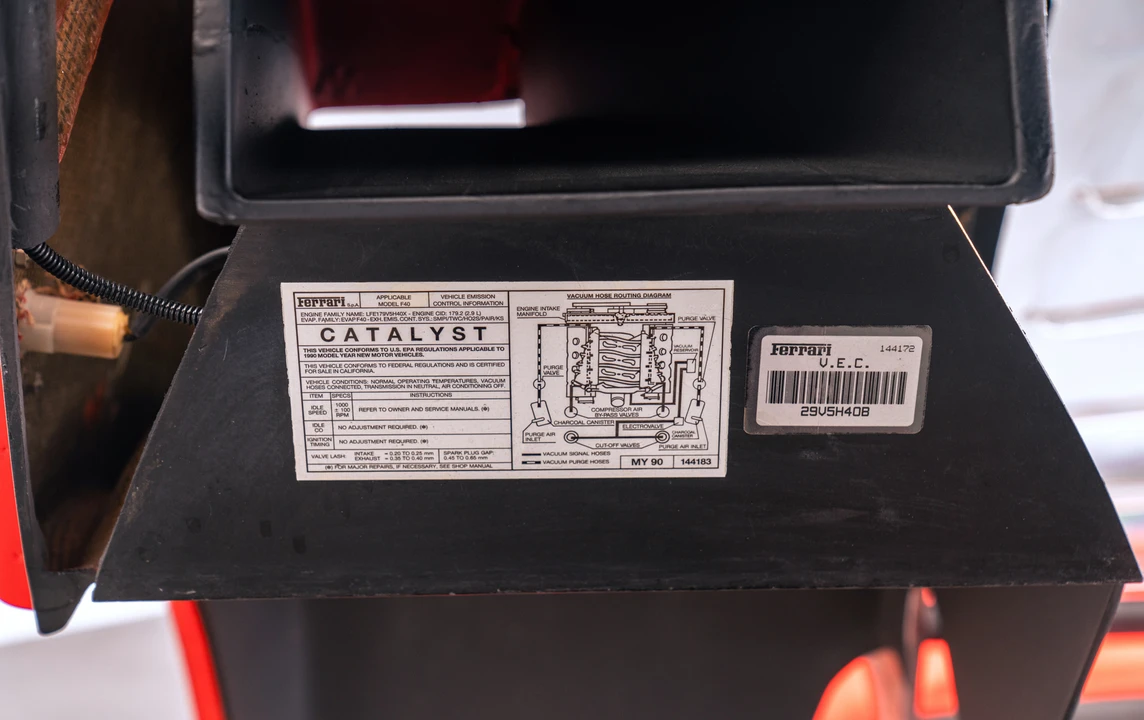 1990 Ferrari F40 - Image 30 of 31