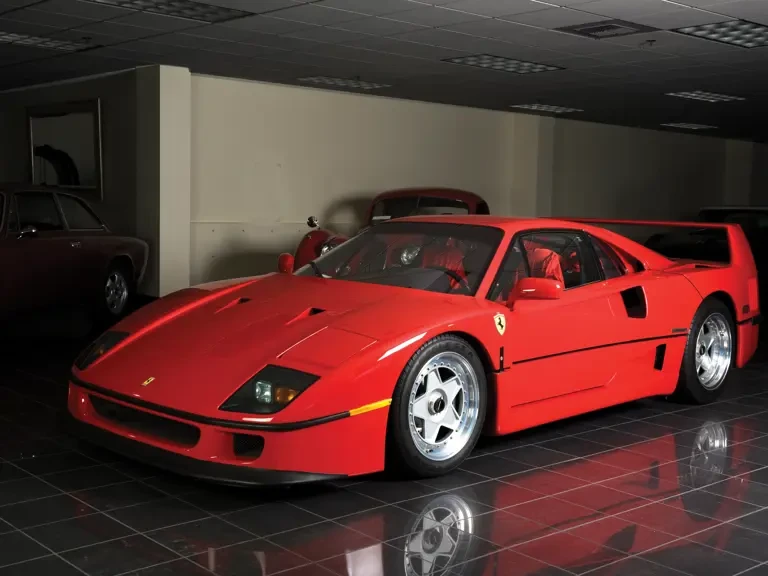1990 Ferrari F40 - Image 2 of 2