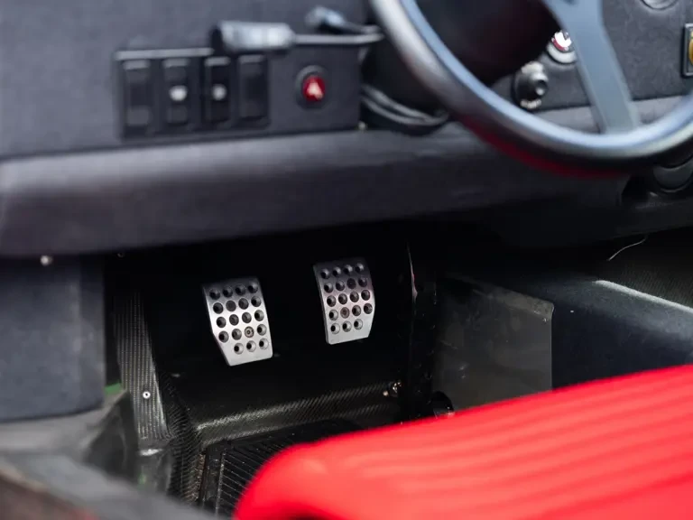 1990 Ferrari F40 - Image 25 of 31