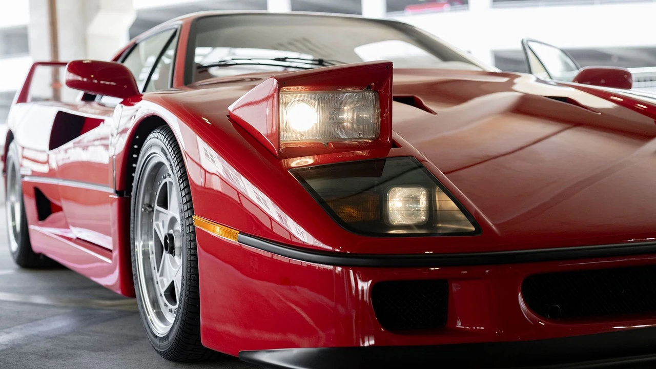 1990 Ferrari F40 - Image 21 of 31