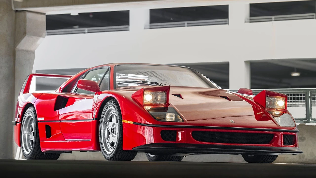 1990 Ferrari F40 - Image 18 of 31