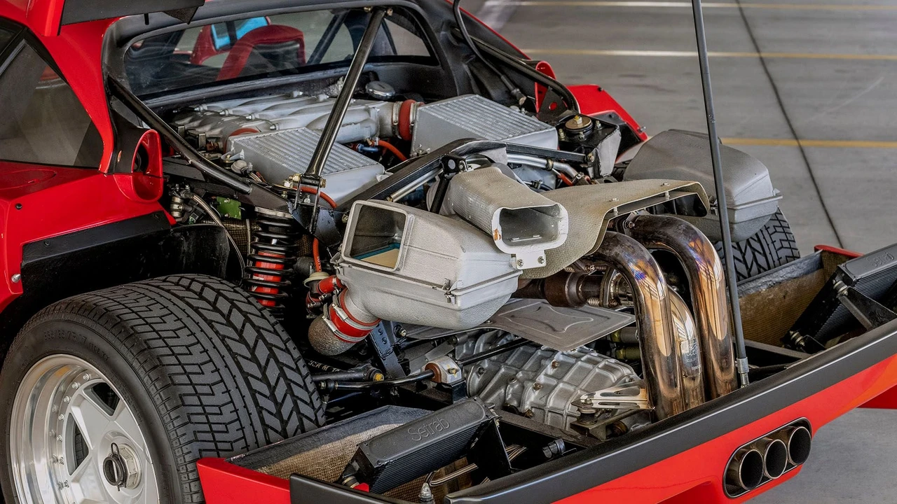 1990 Ferrari F40 - Image 7 of 31