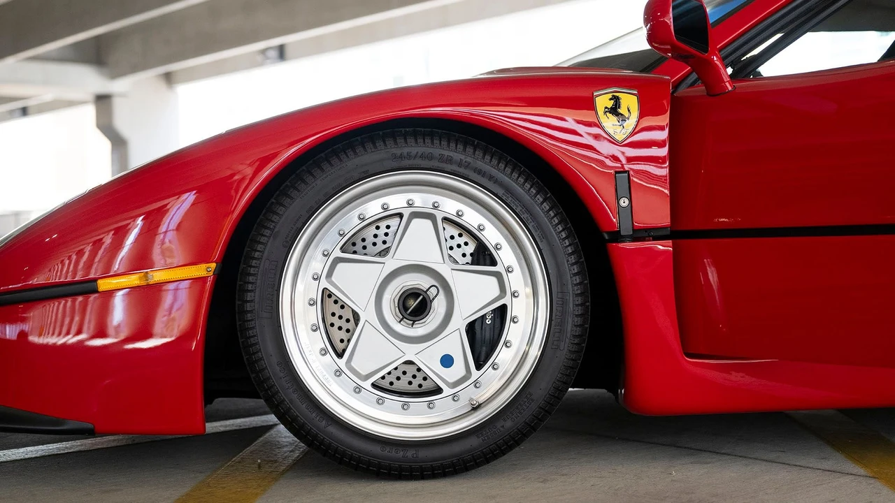 1990 Ferrari F40 - Image 27 of 31