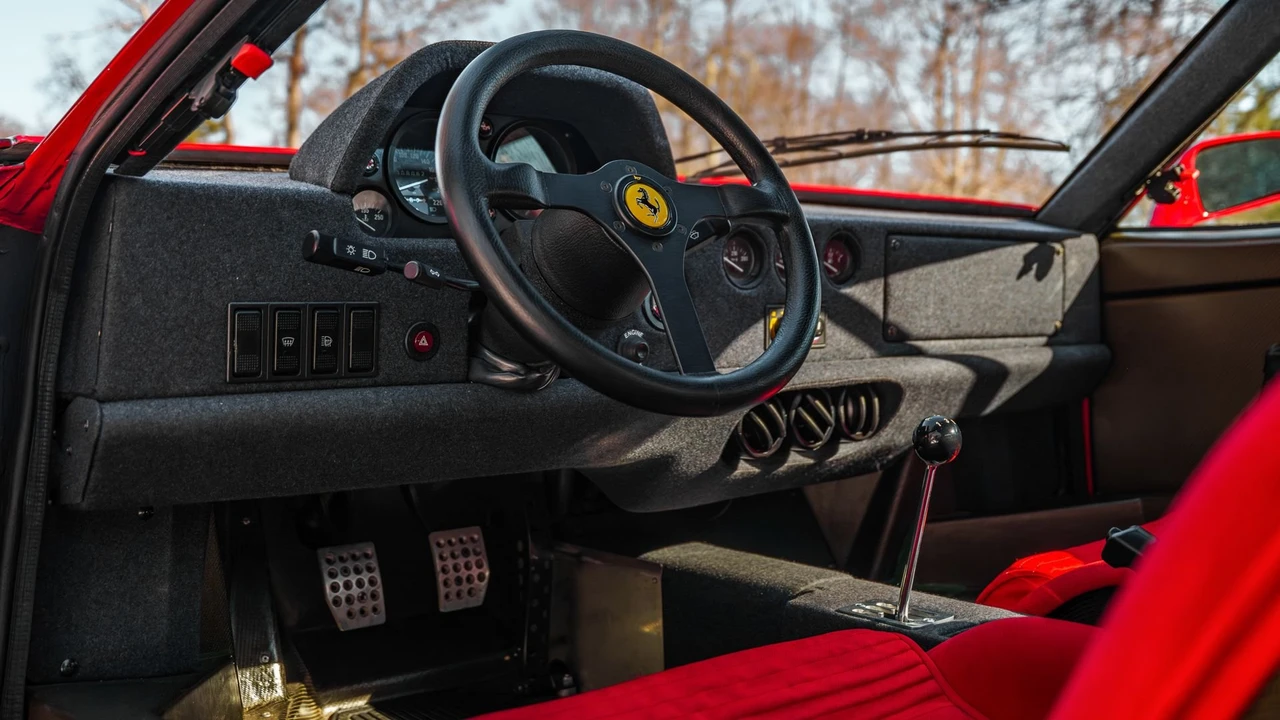 1990 Ferrari F40 - Image 6 of 31