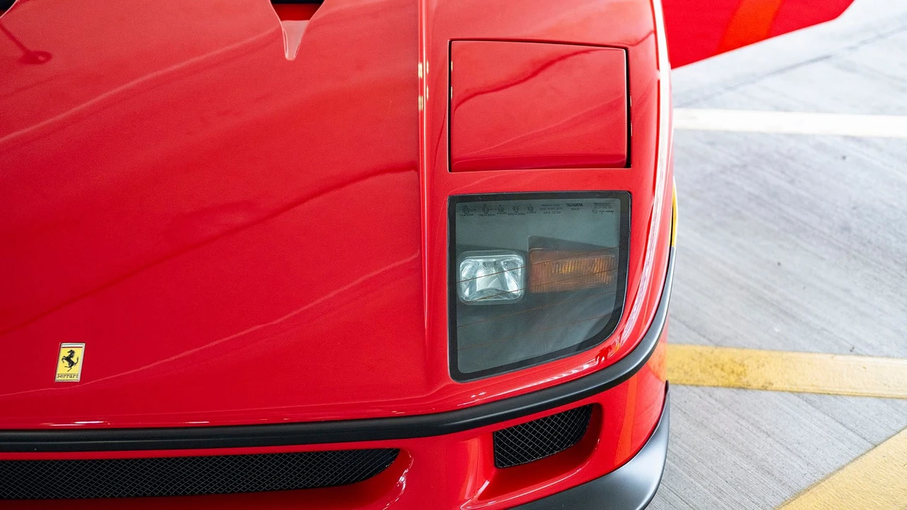 1990 Ferrari F40 - Image 25 of 31
