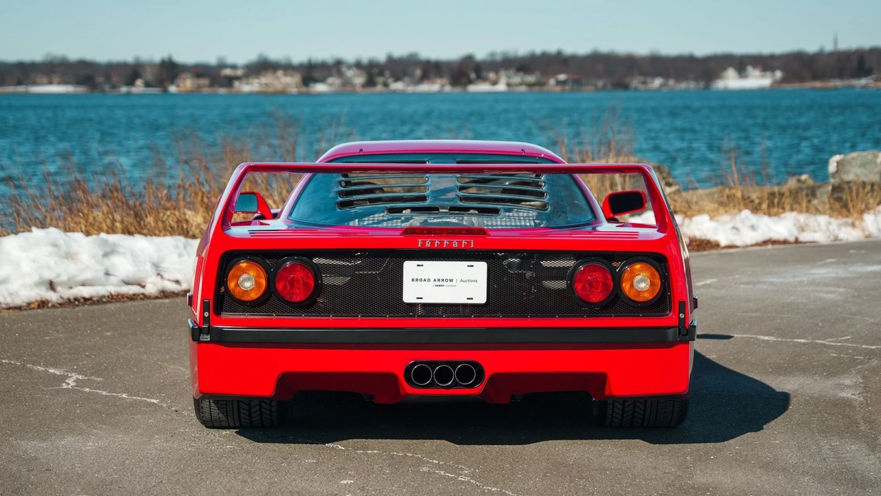 1990 Ferrari F40 - Image 15 of 31