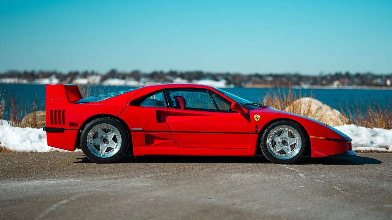 1990 Ferrari F40 - Image 17 of 31