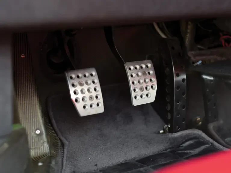 1990 Ferrari F40 - Image 15 of 25