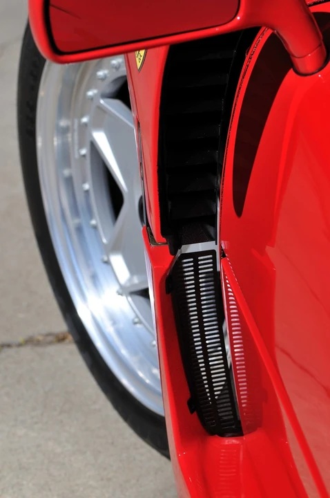 1990 Ferrari F40 - Image 8 of 12