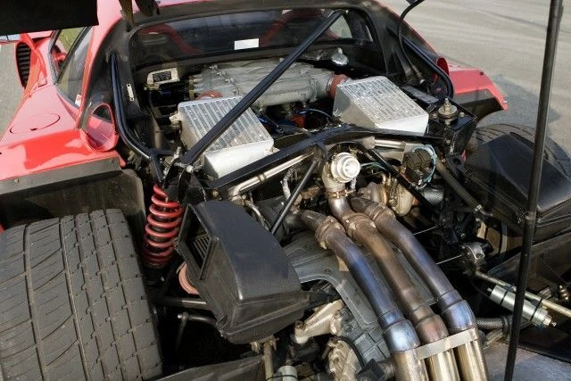 1990 Ferrari F40 - Image 6 of 8