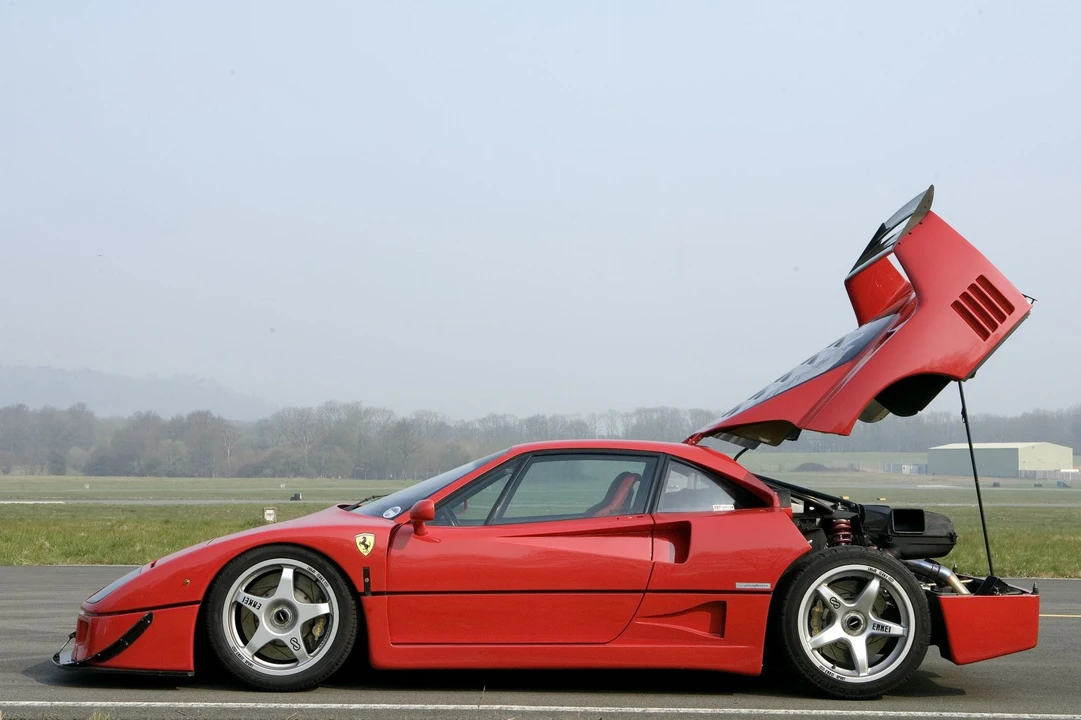1990 Ferrari F40 - Image 2 of 8