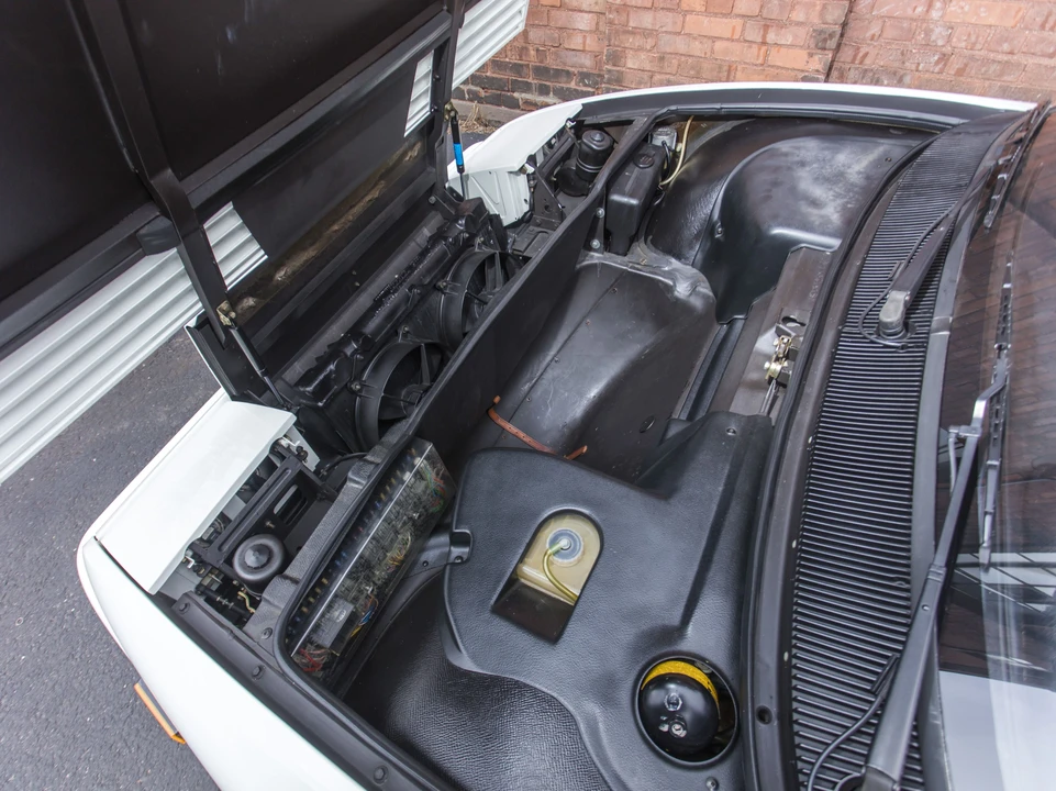 1990 Ferrari Mondial t - Image 27 of 31