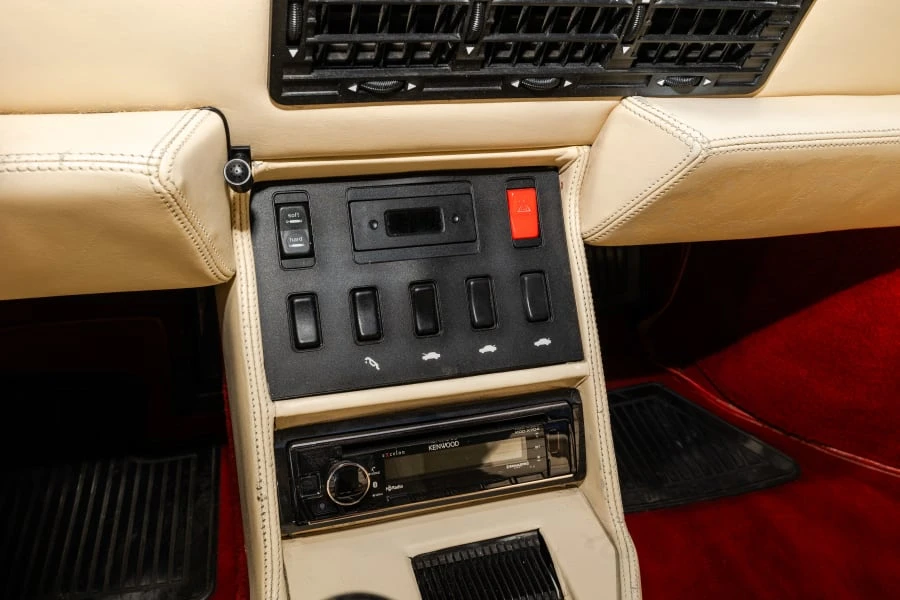 1990 Ferrari Mondial t - Image 28 of 31