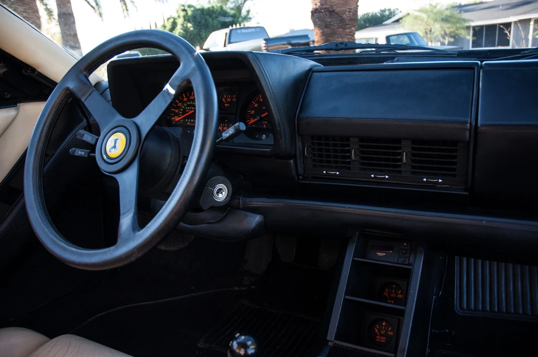 1990 Ferrari Testarossa - Image 9 of 10