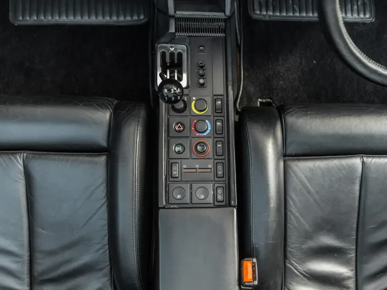 1990 Ferrari Testarossa - Image 25 of 31