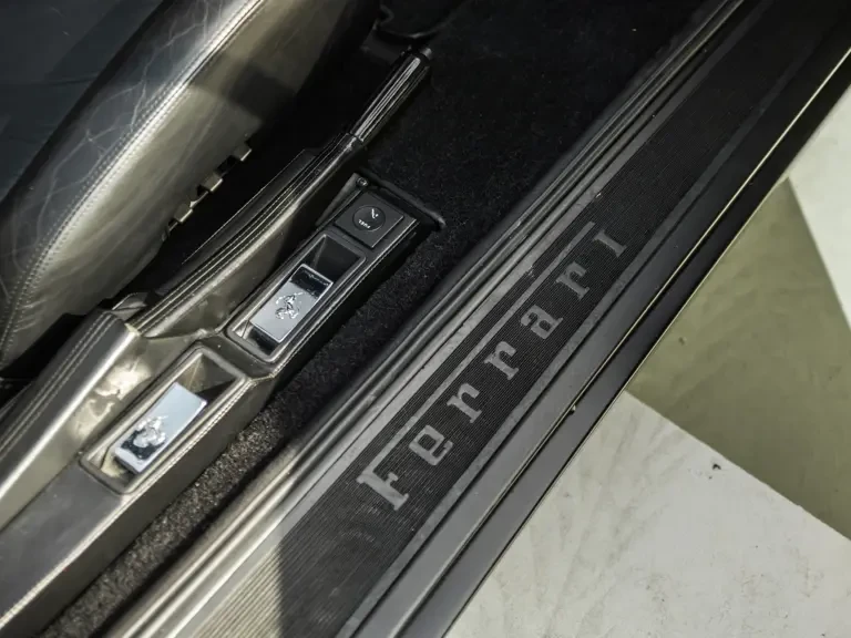 1990 Ferrari Testarossa - Image 27 of 31