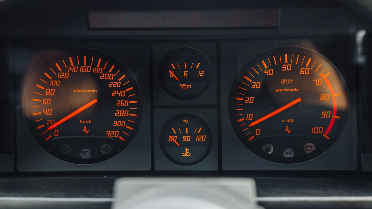 1990 Ferrari Testarossa - Image 15 of 31