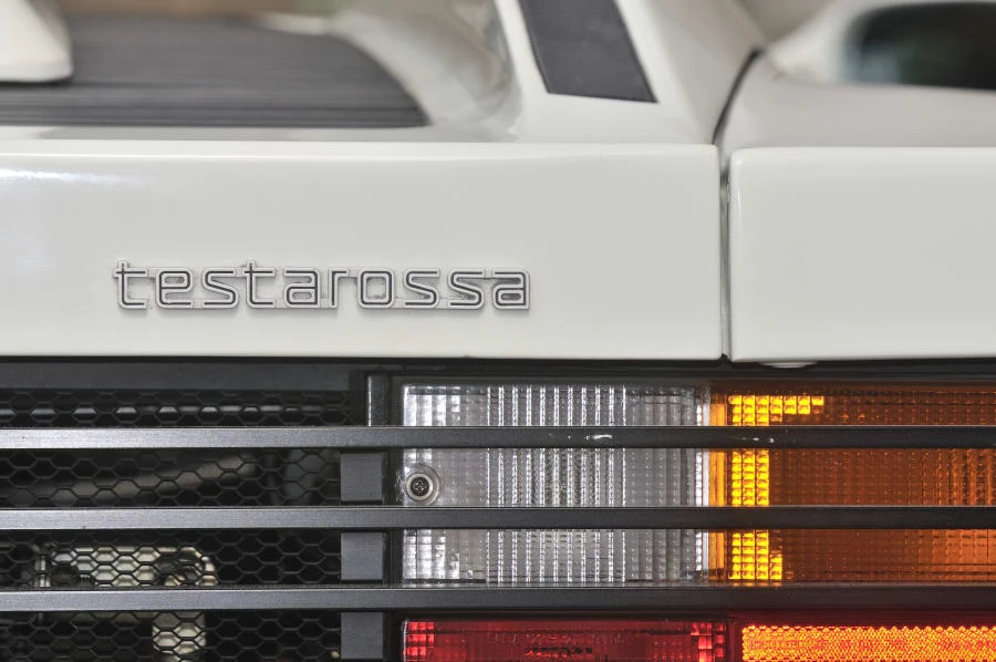 1990 Ferrari Testarossa - Image 9 of 12
