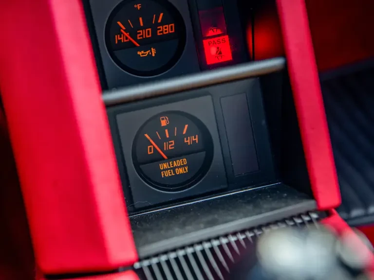 1990 Ferrari Testarossa - Image 22 of 31