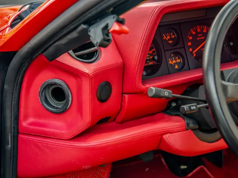 1990 Ferrari Testarossa - Image 25 of 31
