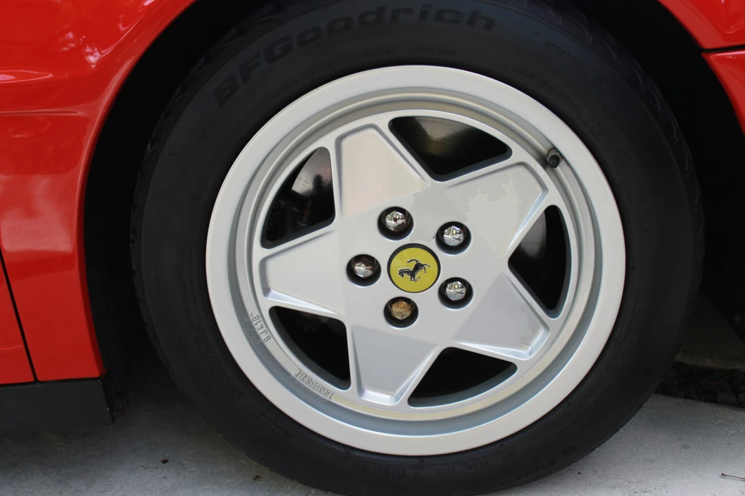 1990 Ferrari Testarossa - Image 26 of 31