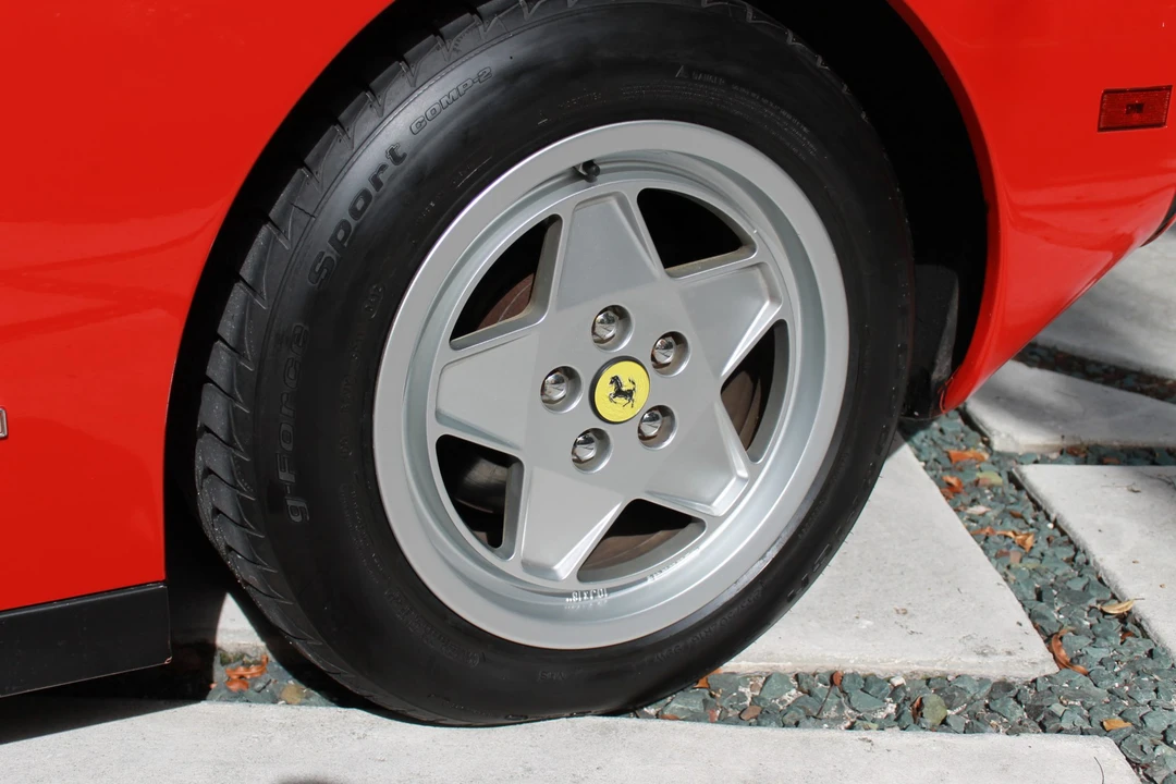 1990 Ferrari Testarossa - Image 28 of 31
