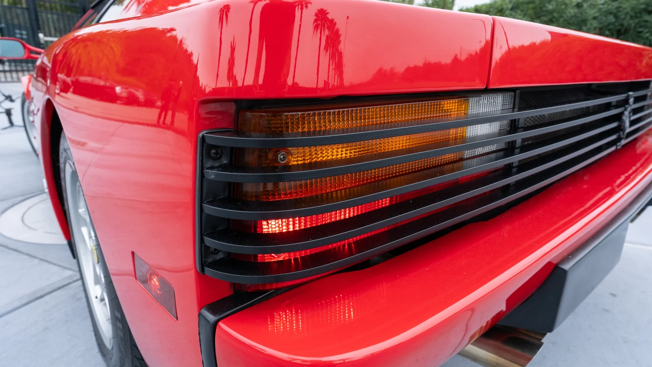 1990 Ferrari Testarossa - Image 23 of 31
