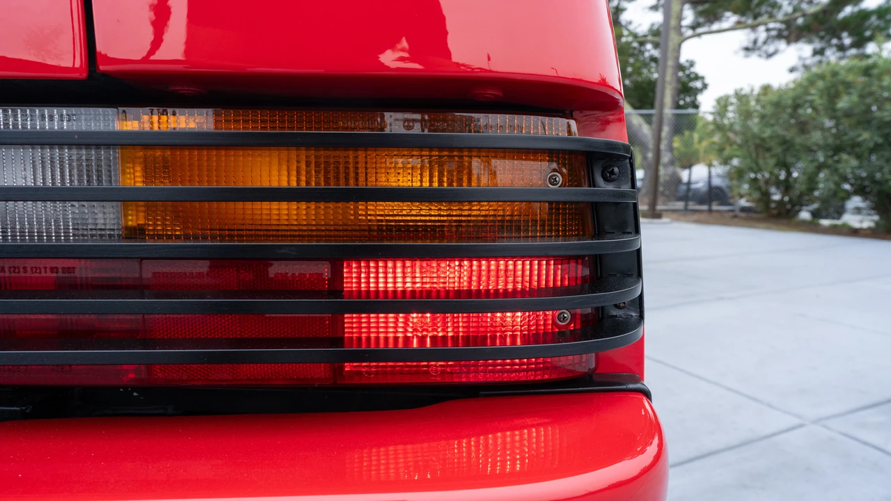 1990 Ferrari Testarossa - Image 22 of 31