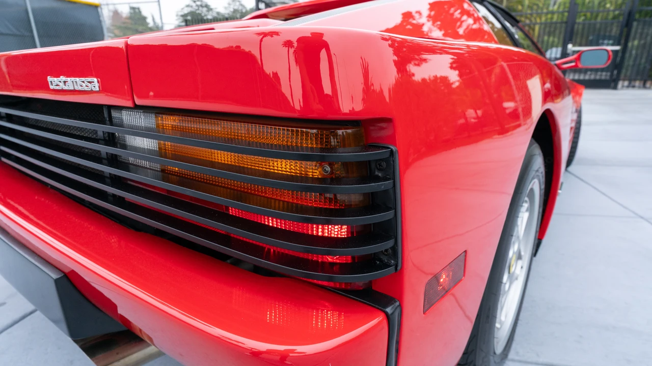 1990 Ferrari Testarossa - Image 24 of 31