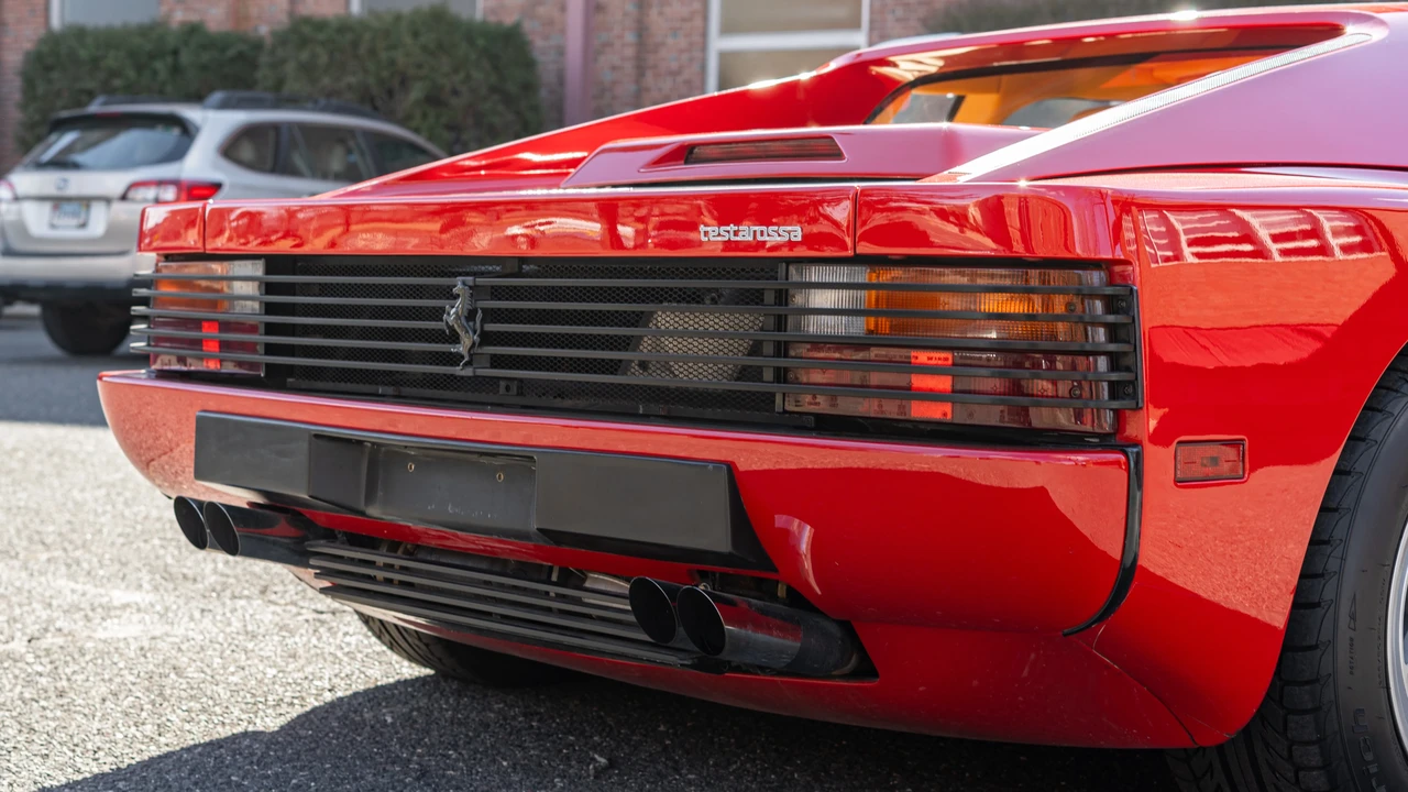 1990 Ferrari Testarossa - Image 25 of 31
