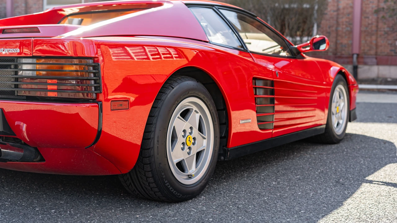 1990 Ferrari Testarossa - Image 12 of 31