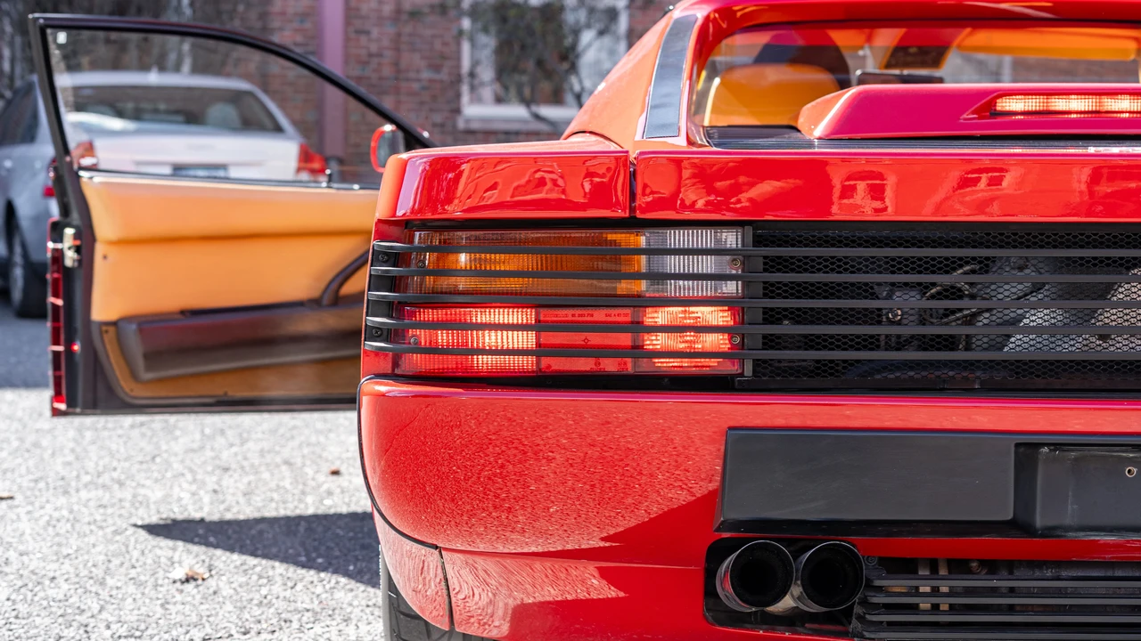 1990 Ferrari Testarossa - Image 27 of 31