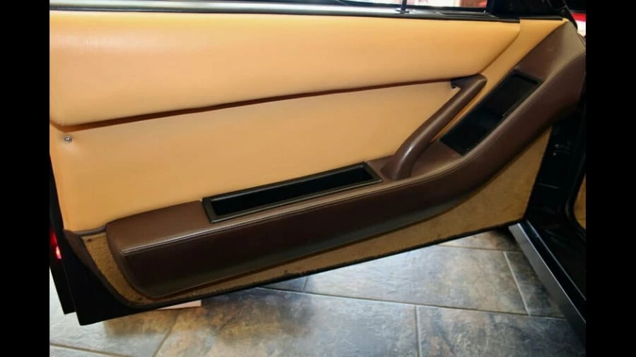 1990 Ferrari Testarossa - Image 28 of 31