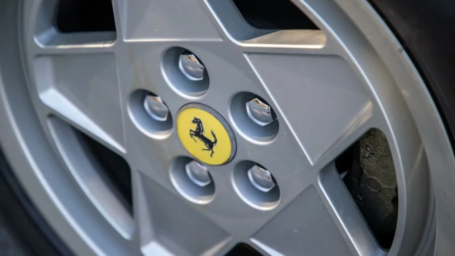1990 Ferrari Testarossa - Image 15 of 31