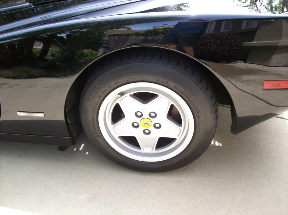 1990 Ferrari Testarossa - Image 26 of 31