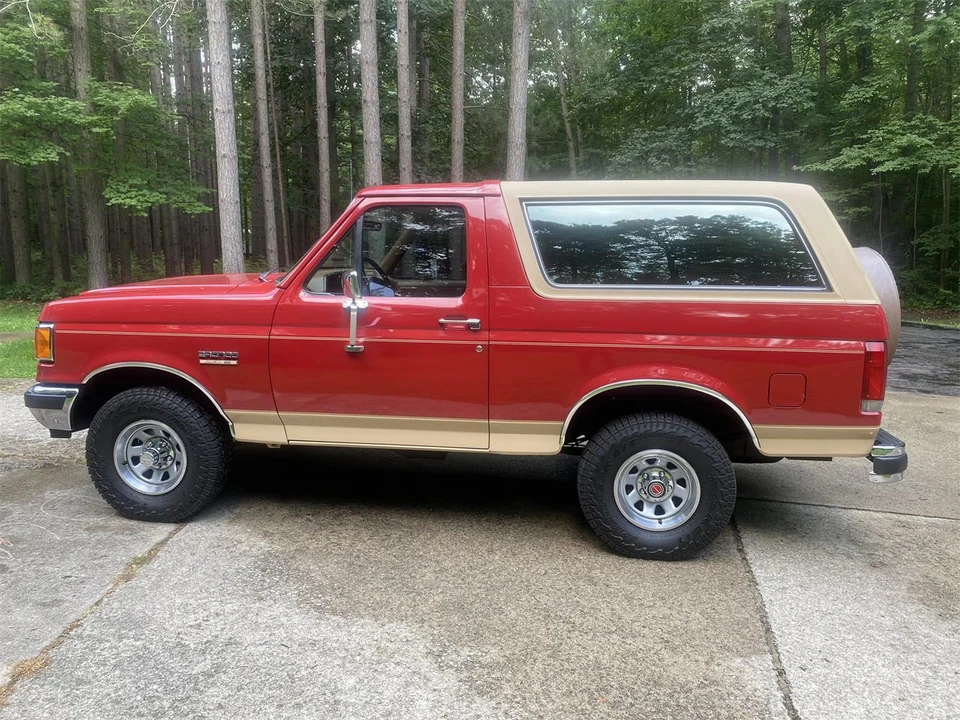 1990 Ford Bronco 4th Gen - Image 7 of 17