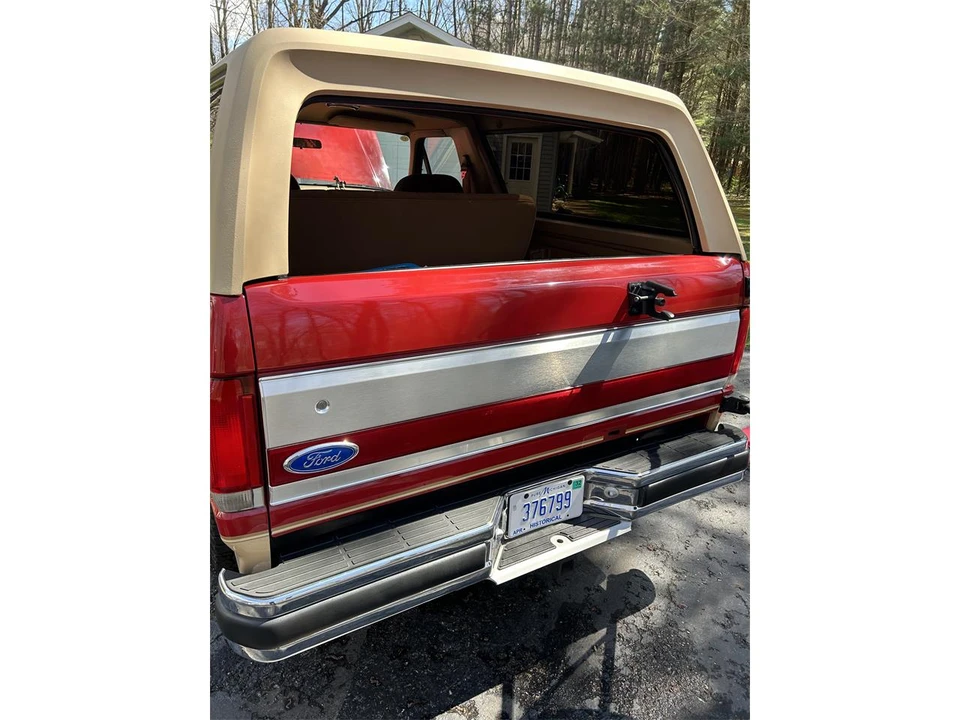 1990 Ford Bronco 4th Gen - Image 5 of 17