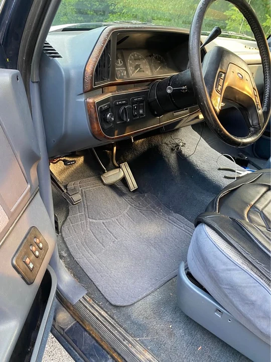 1990 Ford Bronco 4th Gen - Image 9 of 19