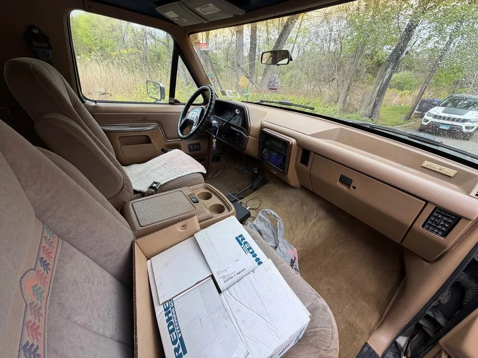 1990 Ford Bronco 4th Gen - Image 7 of 9