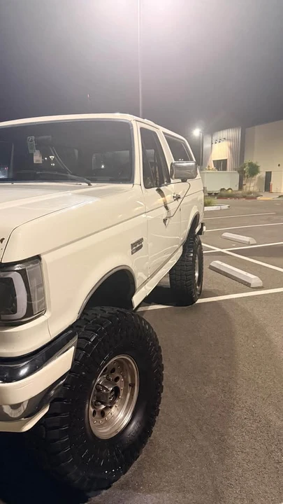 1990 Ford Bronco 4th Gen - Image 4 of 10