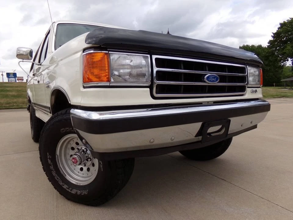 1990 Ford Bronco 4th Gen - Image 6 of 20