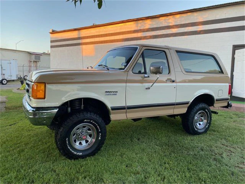 1990 Ford Bronco 4th Gen - Image 9 of 10