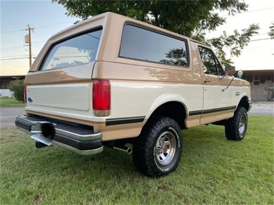 1990 Ford Bronco 4th Gen - Image 7 of 10