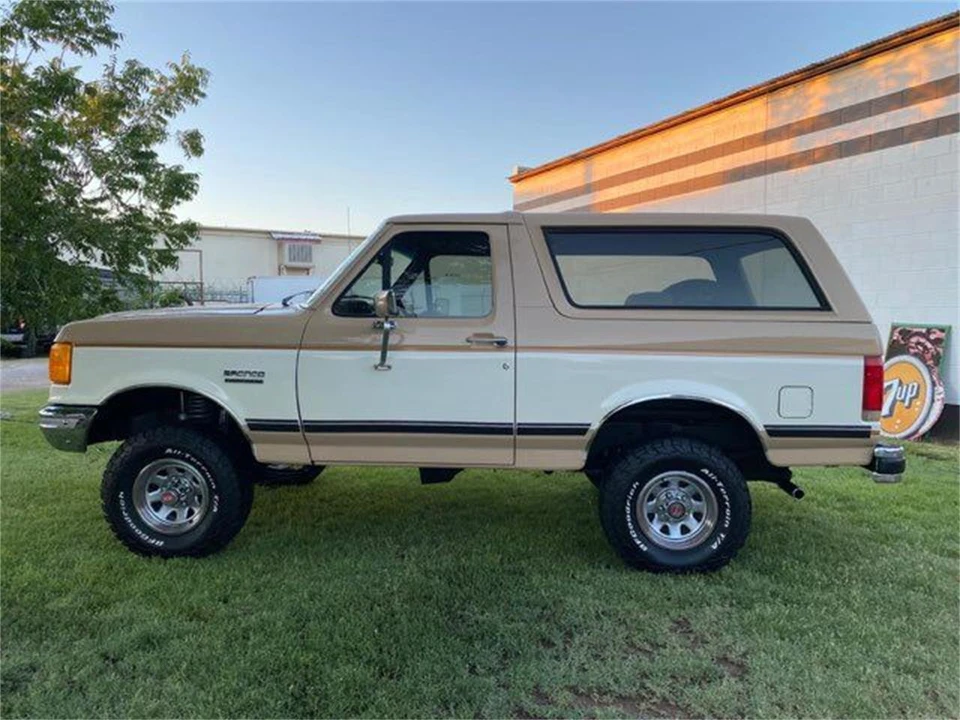 1990 Ford Bronco 4th Gen - Image 8 of 10