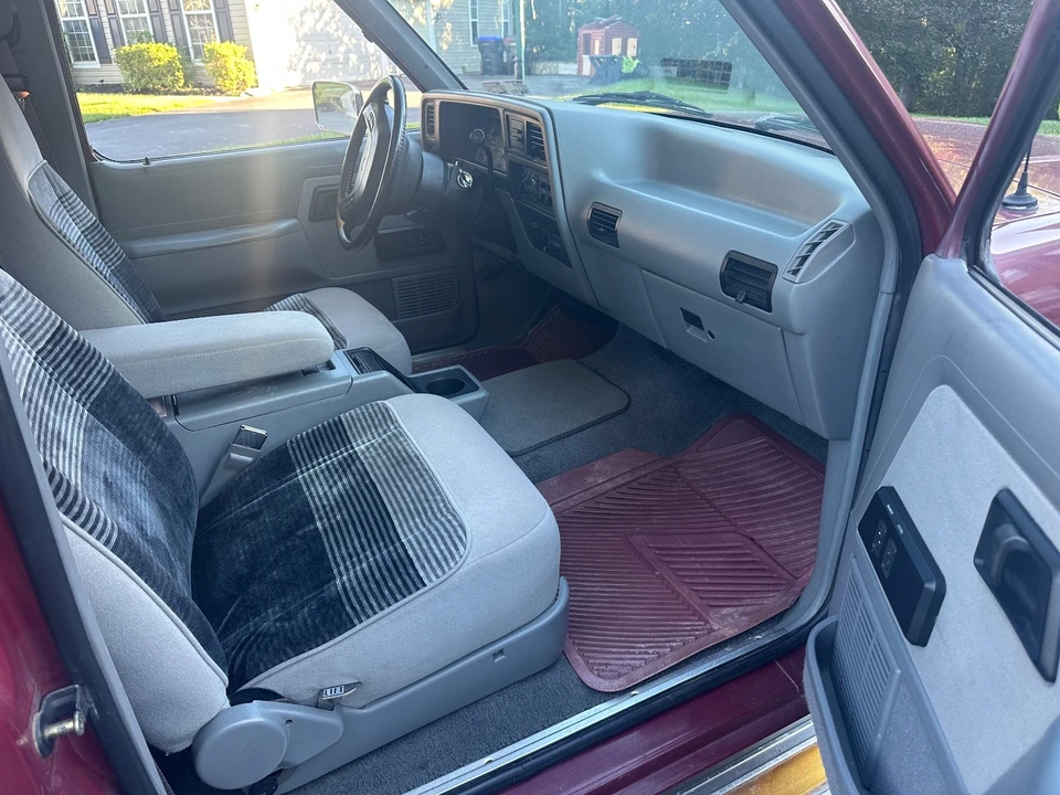 1990 Ford Bronco 3rd Gen - Image 9 of 14