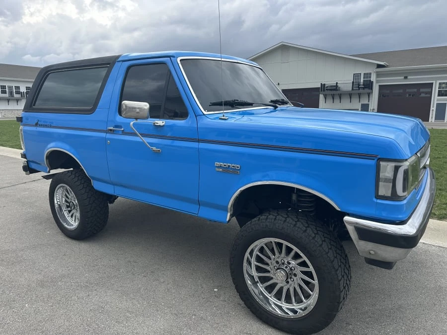 1990 Ford Bronco 4th Gen - Image 2 of 8