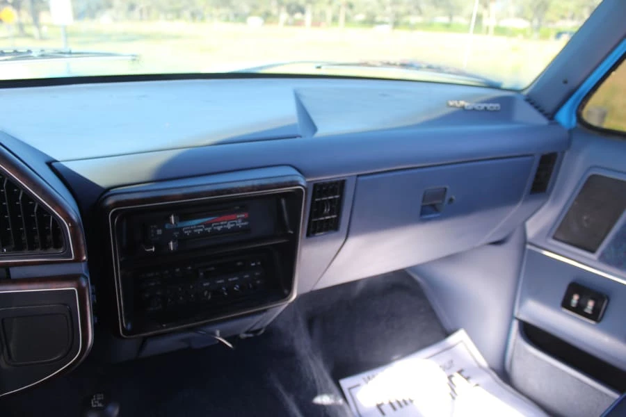 1990 Ford Bronco 4th Gen - Image 13 of 20