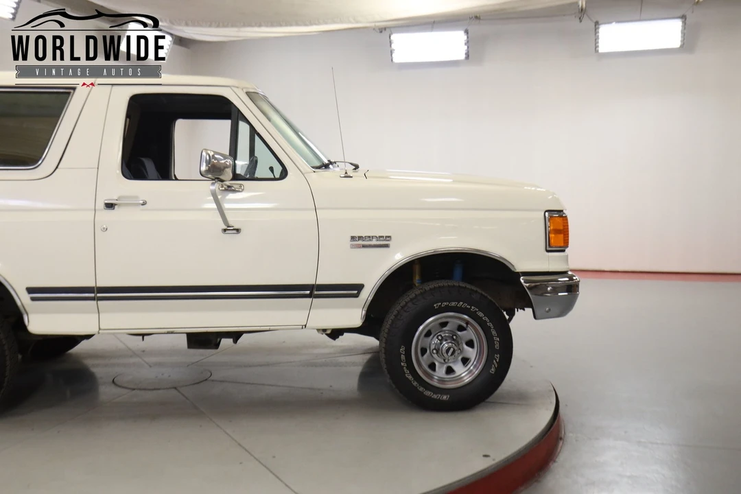 1990 Ford Bronco 4th Gen - Image 8 of 12