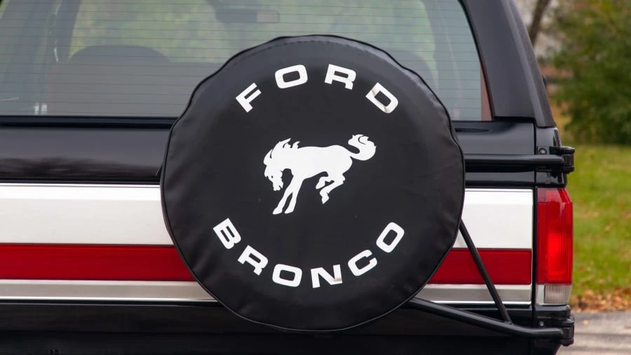 1990 Ford Bronco 4th Gen - Image 9 of 20