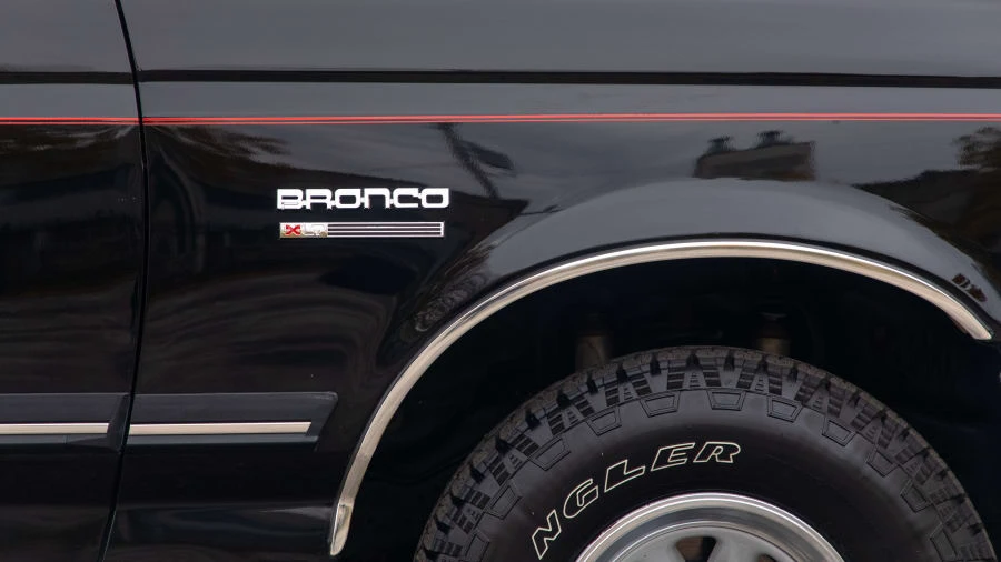 1990 Ford Bronco 4th Gen - Image 15 of 20